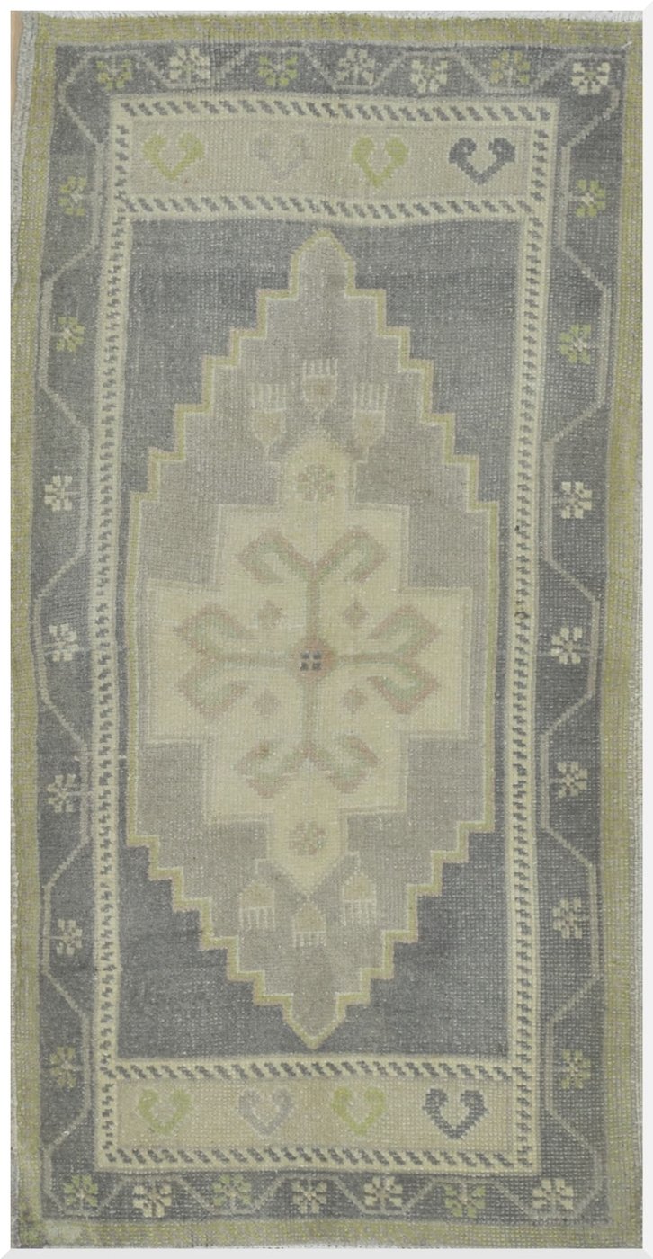 2′ x 4′ Turkish Gray Green Accent Rug Transitional Wool