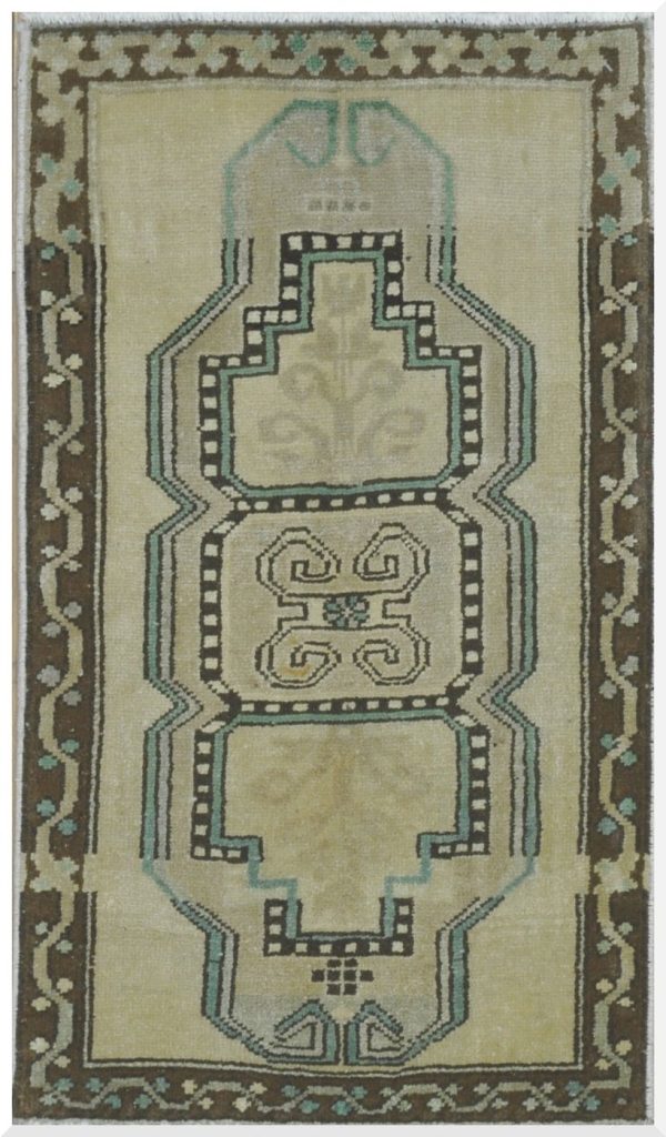 2′ x 3′ Turkish Beige Accent Rug Transitional Wool