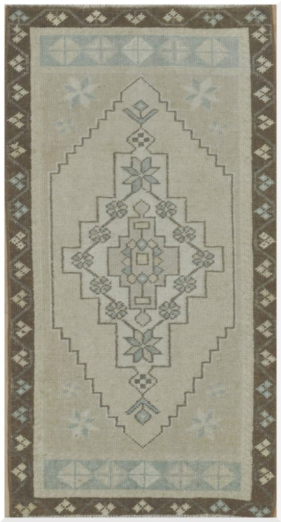 2′ x 3′ Turkish Ivory Taupe Accent Rug Transitional Wool 2′ x 3′ Turkish Ivory Taupe Accent Rug Transitional Wool
