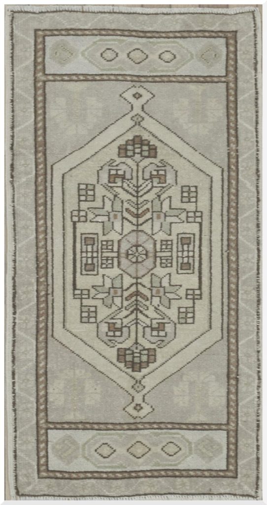 2′ x 3′ Turkish Ivory Brown Accent Rug Transitional Wool 2′ x 3′ Turkish Ivory Brown Accent Rug Transitional Wool