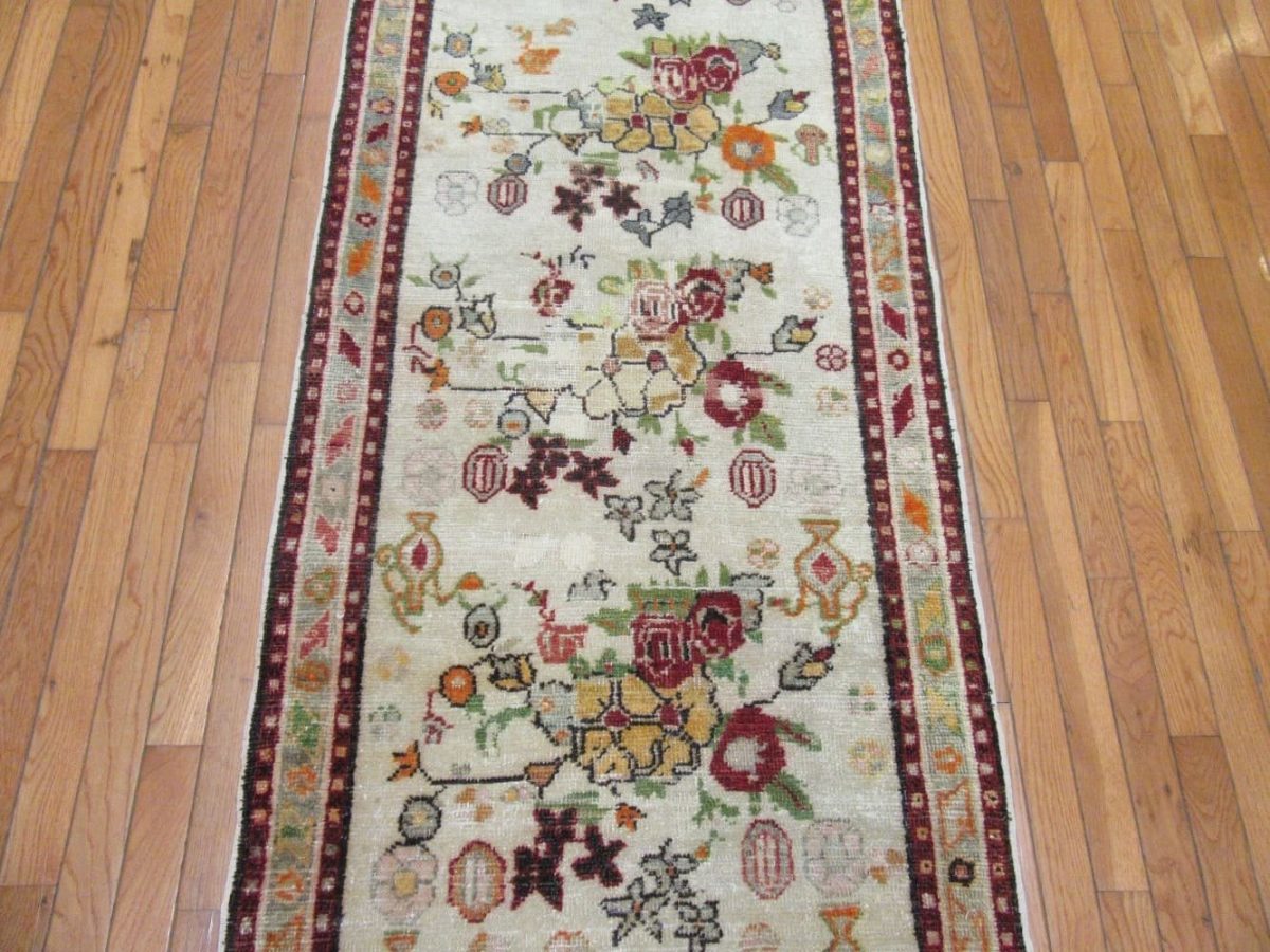 3′ x 10′ Ivory Fine Hand-Knotted Turkish Vintage Rug – Transitional Wool