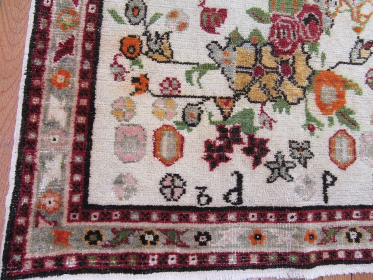 3′ x 10′ Ivory Fine Hand-Knotted Turkish Vintage Rug – Transitional Wool
