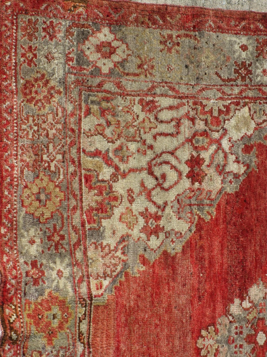 5′ x 8′ Red Fine Hand-Knotted Turkish Oushak Rug – Traditional Transitional Wool