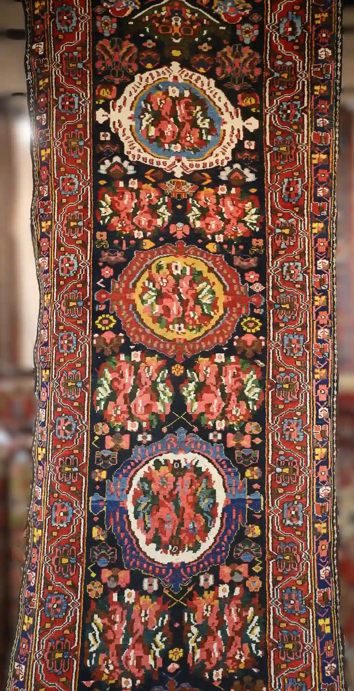4′ x 14′ Red Fine Hand-Knotted Semi-Antique Persian Bakhtiari Runner – Traditional Wool