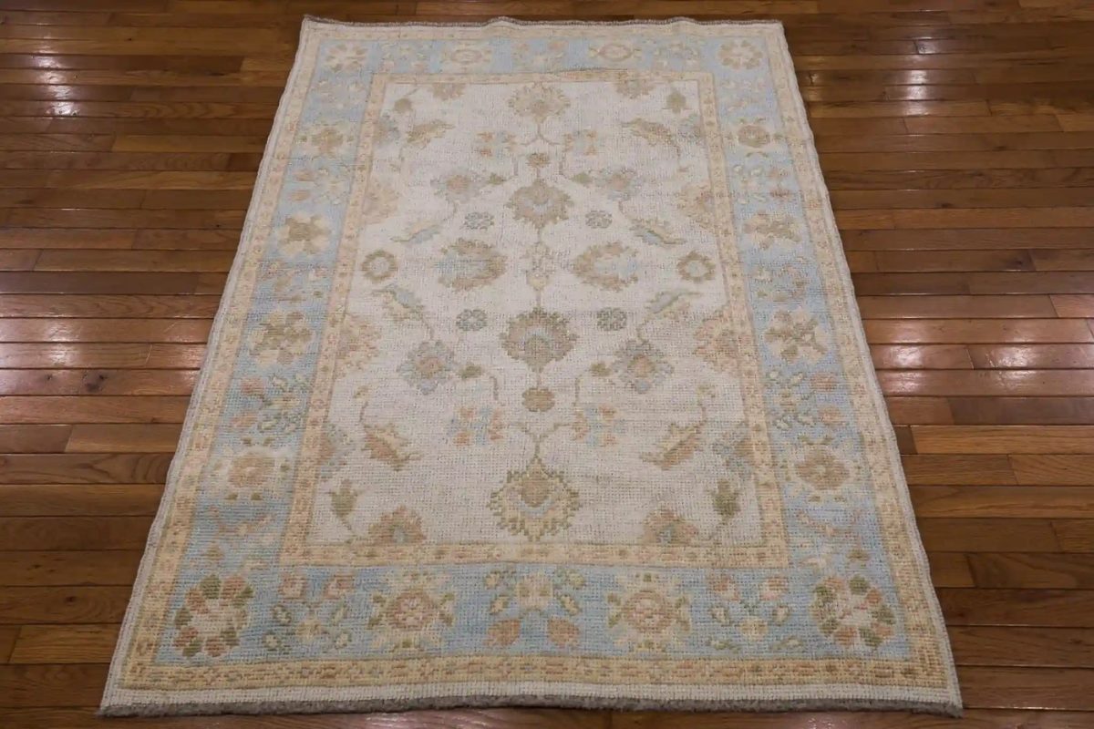 4′ x 5′ Ivory Fine Hand-Knotted Turkish Oushak Rug – Transitional Wool