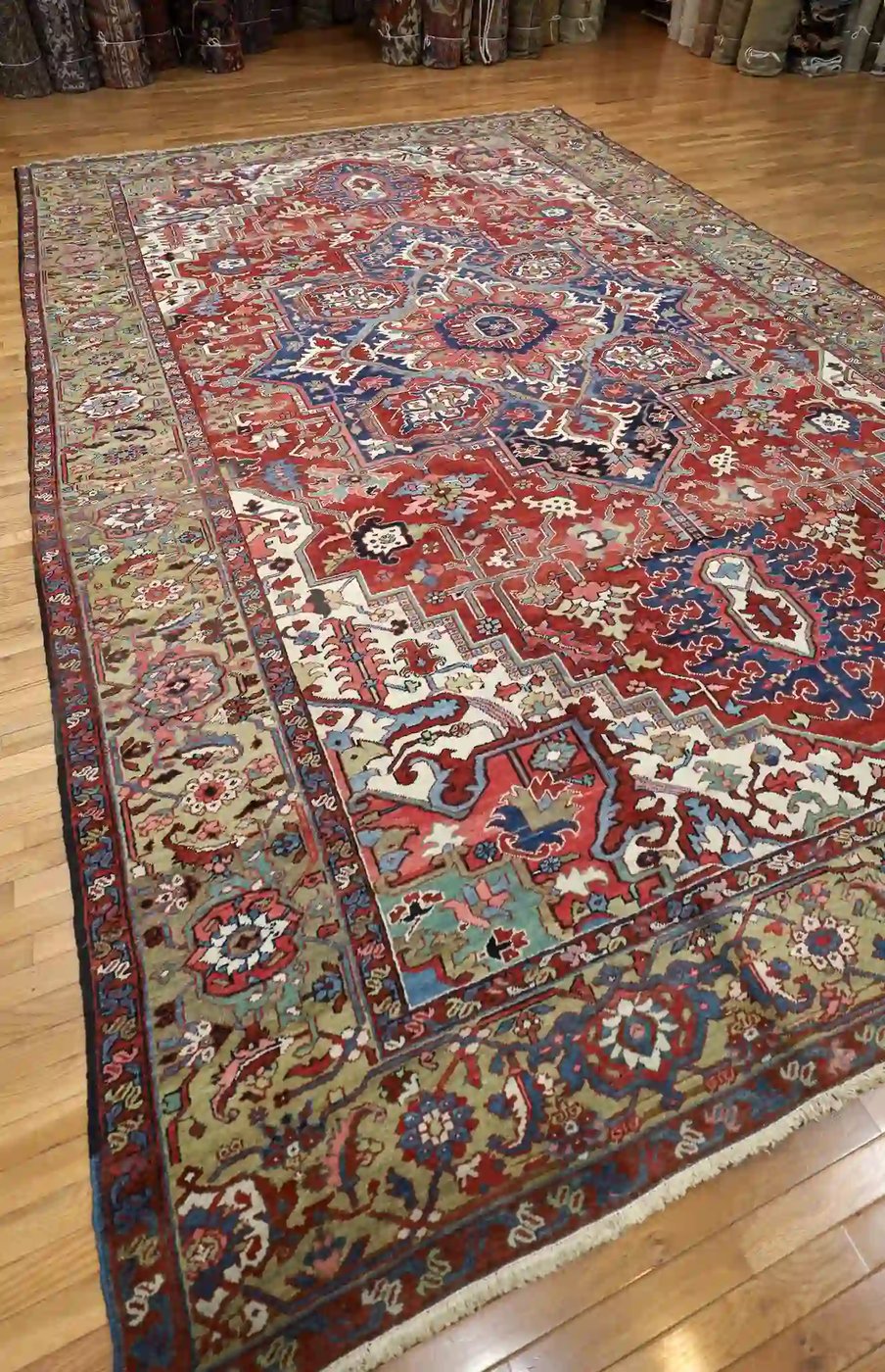 11′ x 17′ Red Fine Hand-Knotted Antique Persian Serapi – Traditional Wool