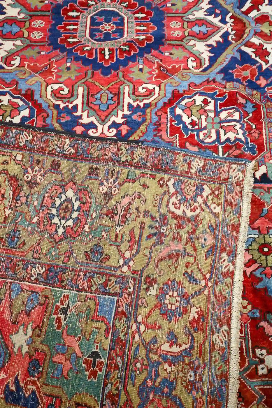 11′ x 17′ Red Fine Hand-Knotted Antique Persian Serapi – Traditional Wool