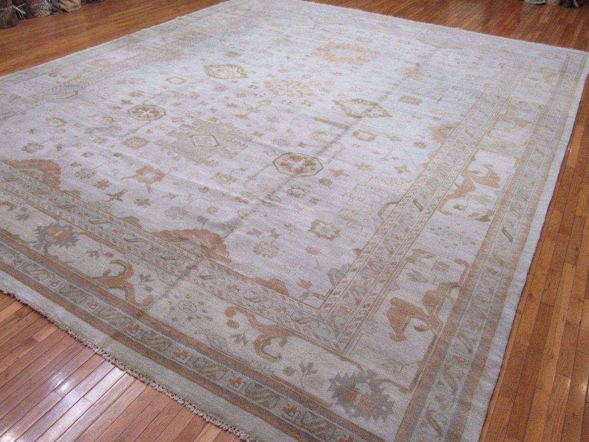 14′ x 17′ Ivory Fine Hand-Knotted Indian Oushak Rug – Transitional Wool