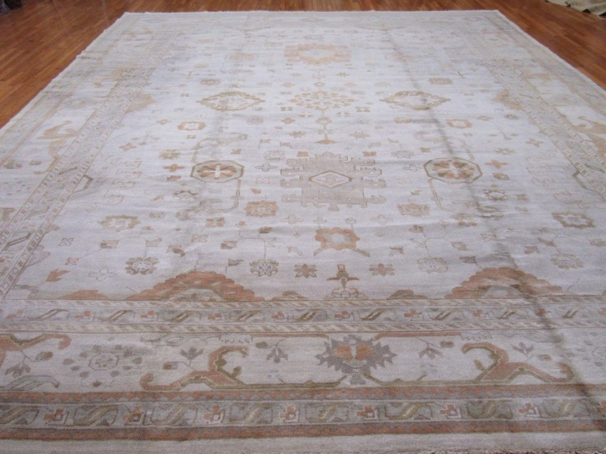 14′ x 17′ Ivory Fine Hand-Knotted Indian Oushak Rug – Transitional Wool