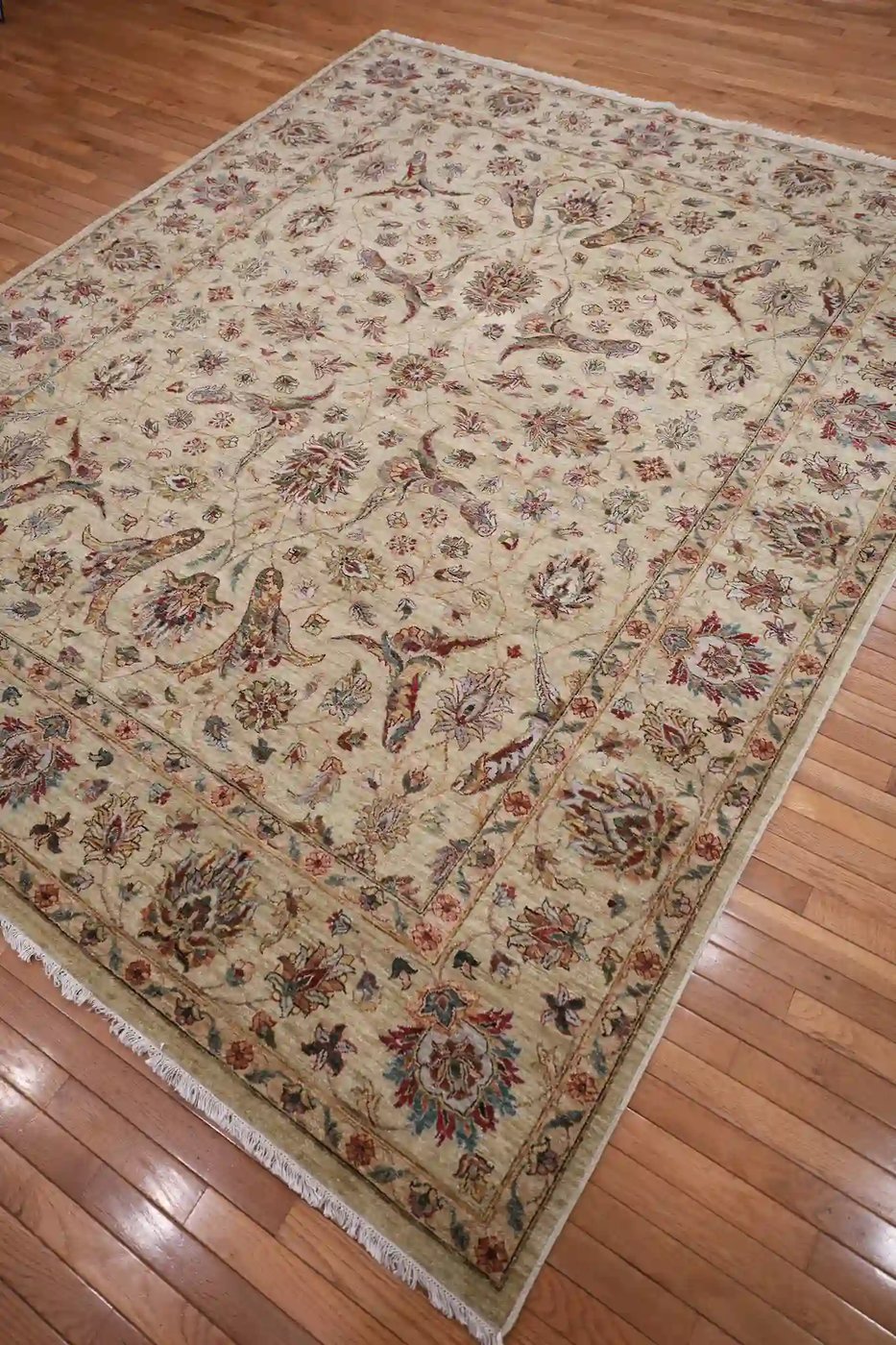 8′ x 10′ Ivory Fine Hand-Knotted Pakistan Oriental Rug – Traditional Wool