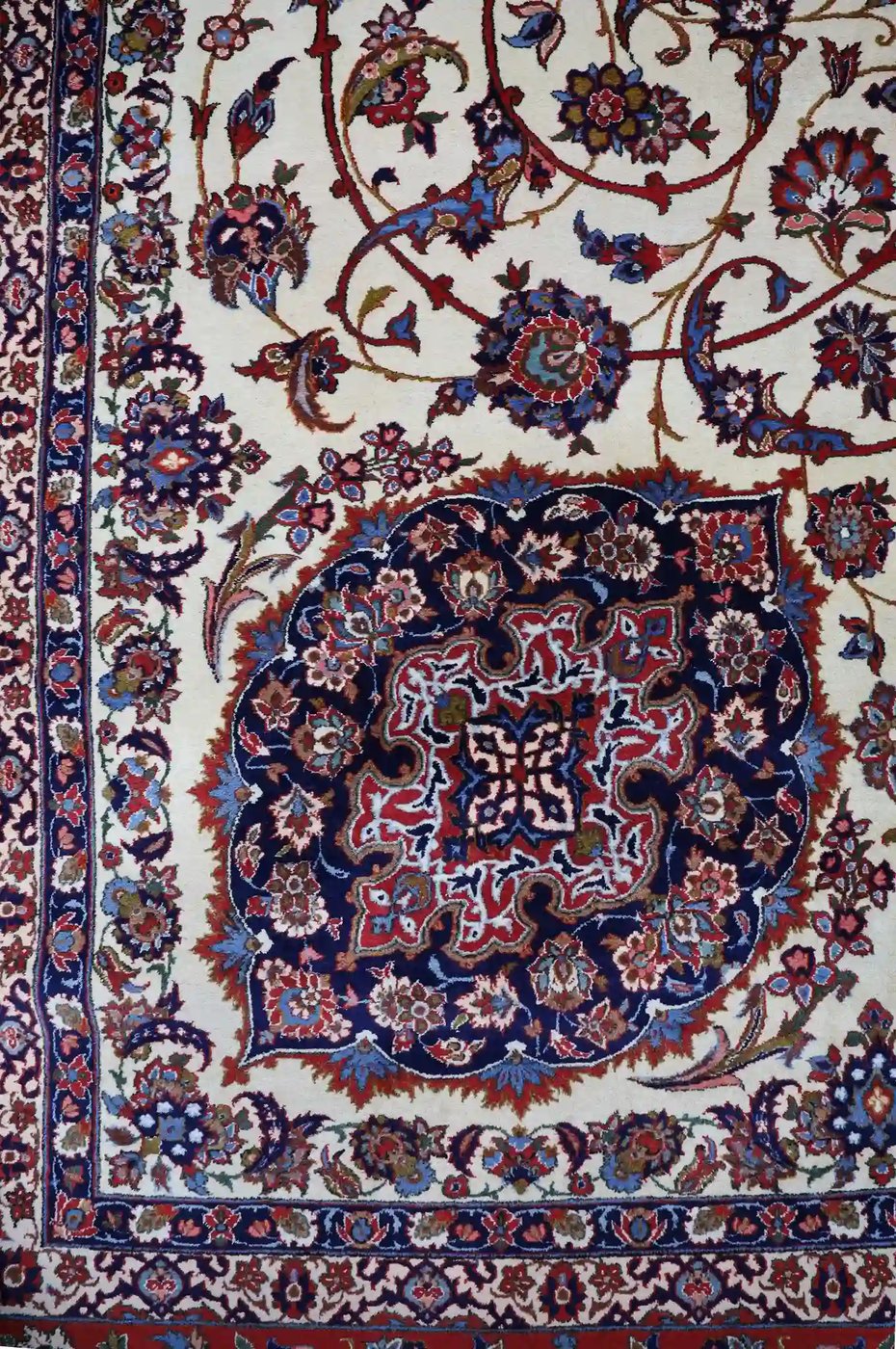 12′ x 20′ Ivory Fine Hand-Knotted Semi Antique Persian Isfahan Rug – Traditional Wool