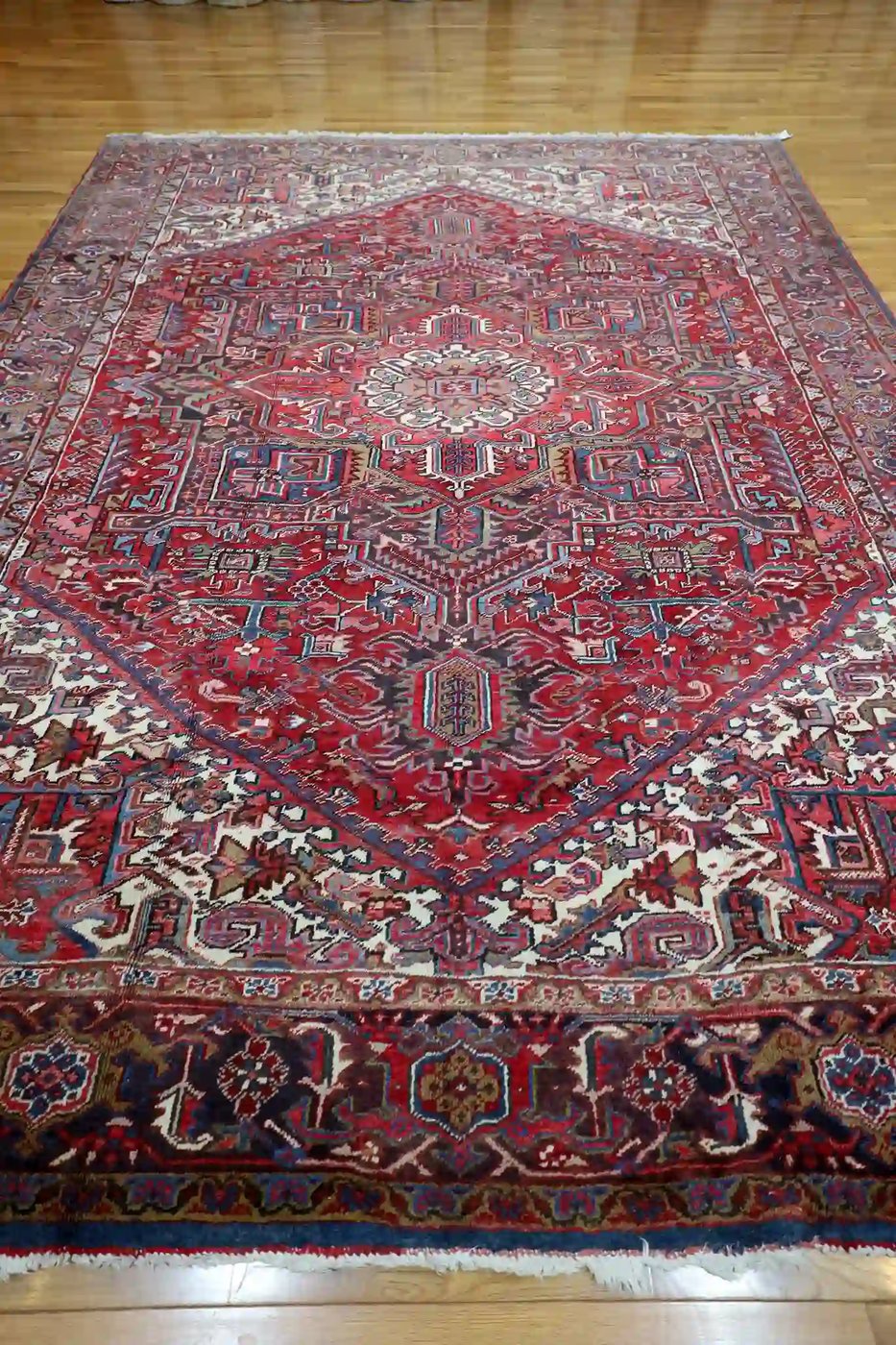 10′ x 13′ Red Fine Hand-Knotted Persian Vintage Heriz Rug – Traditional Wool