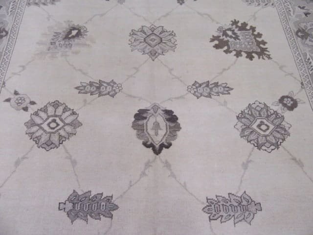 9′ x 10′ Beige Fine Hand-Knotted Egyptian Oushak Rug – Transitional Wool