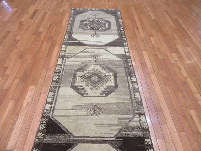 3′ x 10′ Beige Fine Hand-Knotted Turkish Vintage Anatolian Runner – Tribal Wool