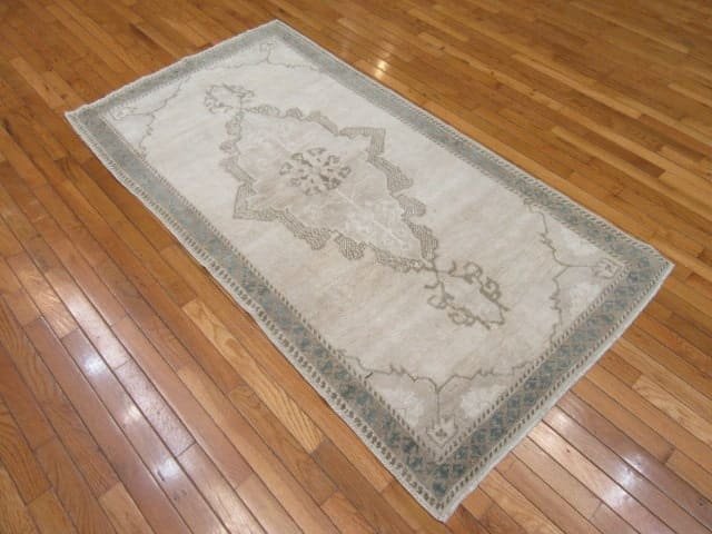 3′ x 6′ Beige Fine Hand-Knotted Turkish Anatolian Rug – Transitional Wool