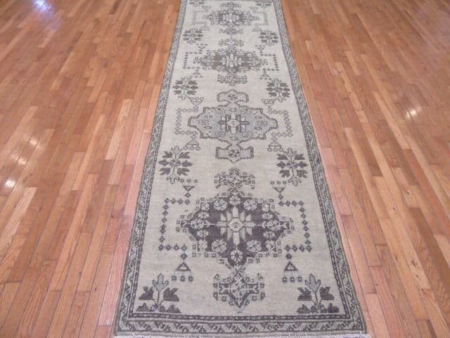3′ x 10′ Beige Fine Hand-Knotted Turkish Vintage Anatolian Runner – Tribal Wool