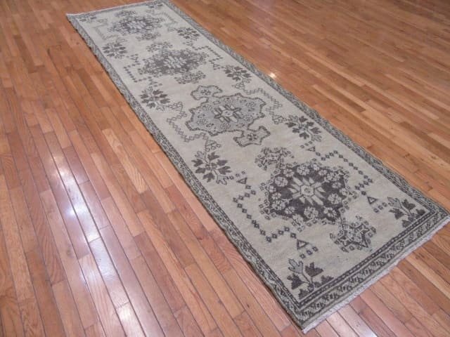 3′ x 10′ Beige Fine Hand-Knotted Turkish Vintage Anatolian Runner – Tribal Wool