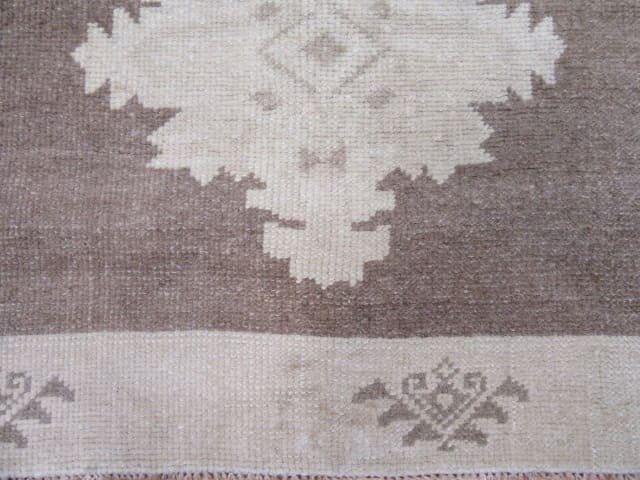 3′ x 5′ Beige Fine Hand-Knotted Turkish Anatolian Rug – Vintage Wash Wool