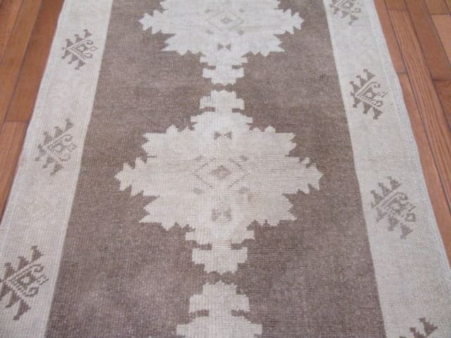 3′ x 5′ Beige Fine Hand-Knotted Turkish Anatolian Rug – Vintage Wash Wool