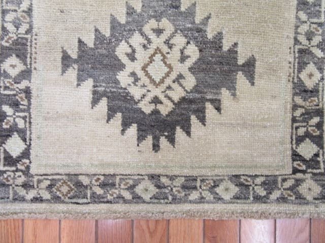 2′ x 3′ Beige Fine Hand-Knotted Turkish Anatolian Rug – Prayer Wool