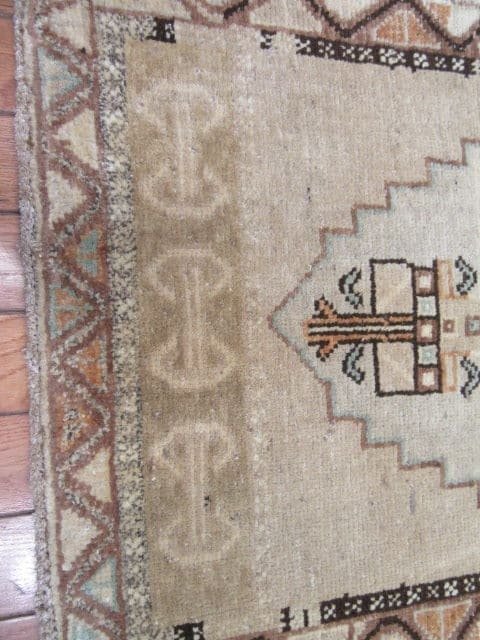 2′ x 3′ Beige Fine Hand-Knotted Turkish Anatolian Rug – Prayer Wool