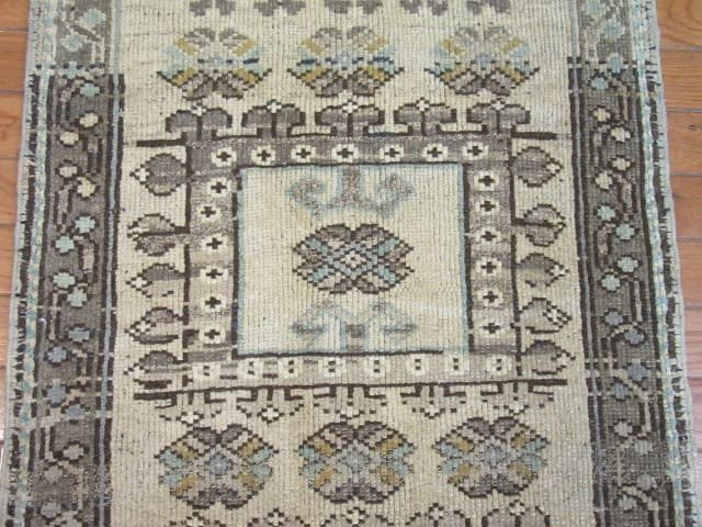 2′ x 3′ Beige Fine Hand-Knotted Turkish Anatolian Rug – Prayer Wool