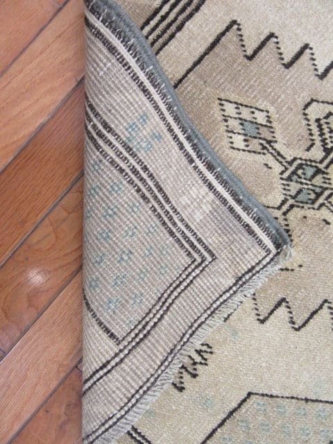 2′ x 3′ Beige Fine Hand-Knotted Turkish Anatolian Rug – Prayer Wool