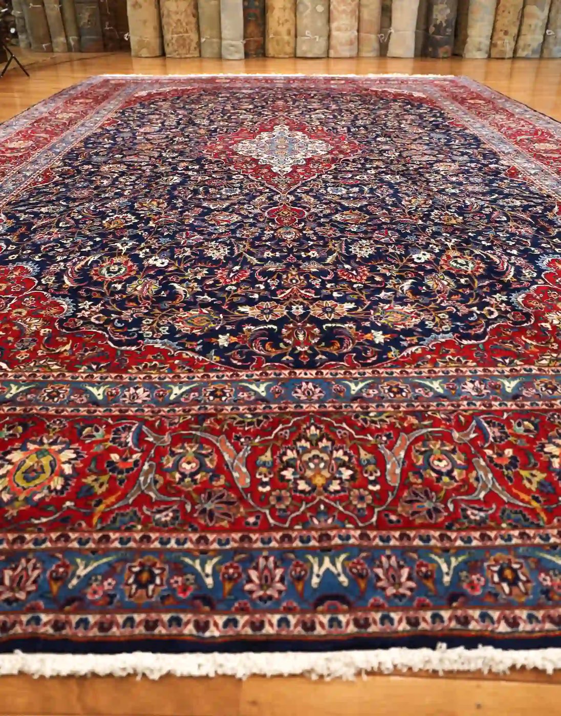 12′ x 18′ Red Fine Hand-Knotted Persian Kashan Rug – Traditional Wool