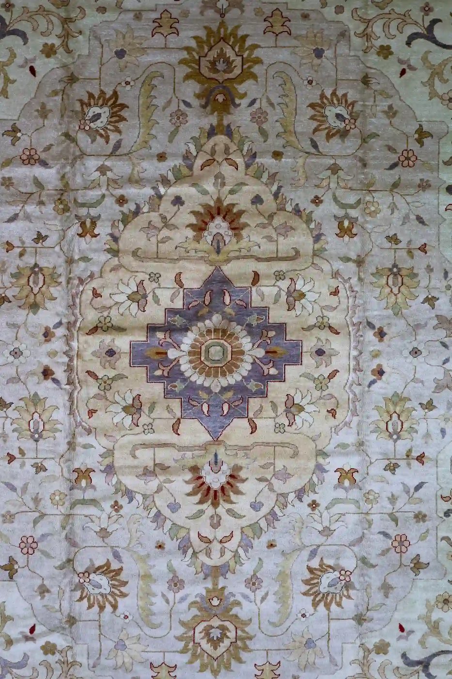 12′ x 15′ Beige Fine Hand-Knotted Turkish Farahan Design Rug – Traditional Wool