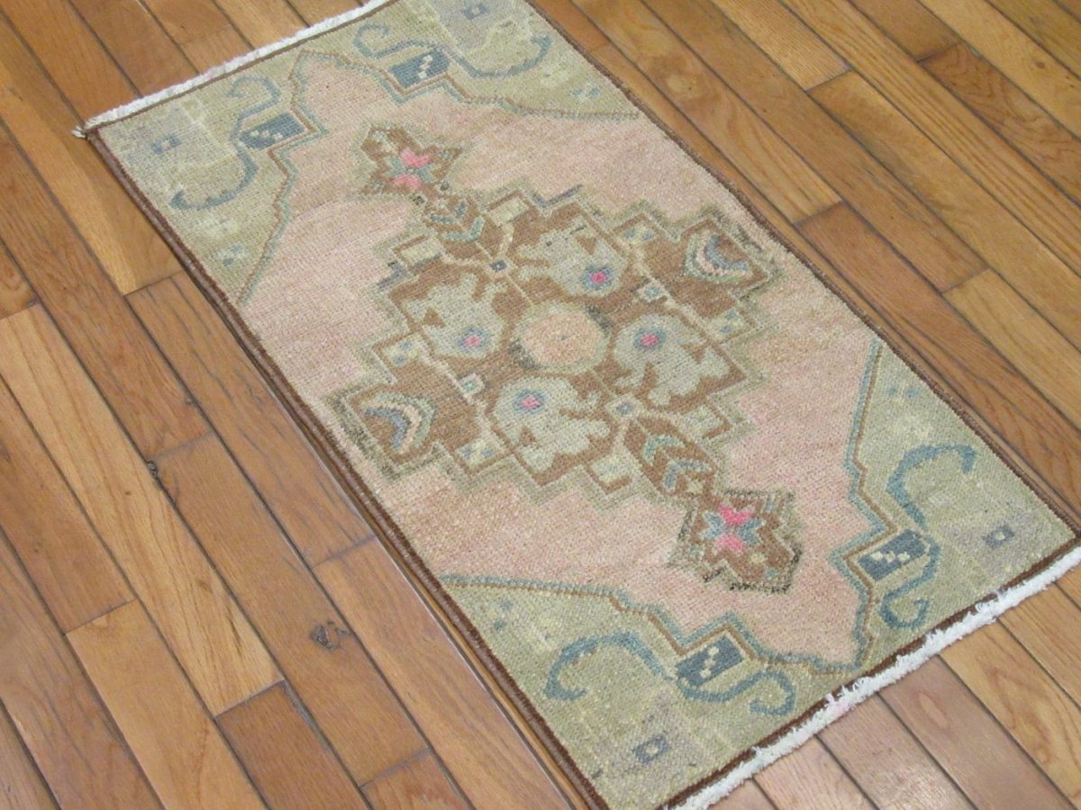 2′ x 3′ Turkish Beige Runner Rug Transitional Wool