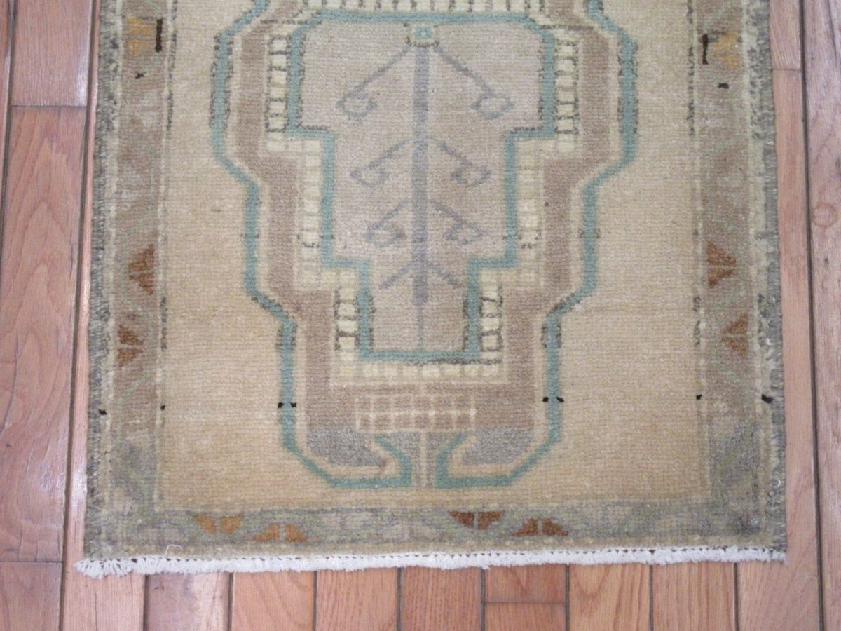 2′ x 4′ Turkish Beige Runner Rug Transitional Wool