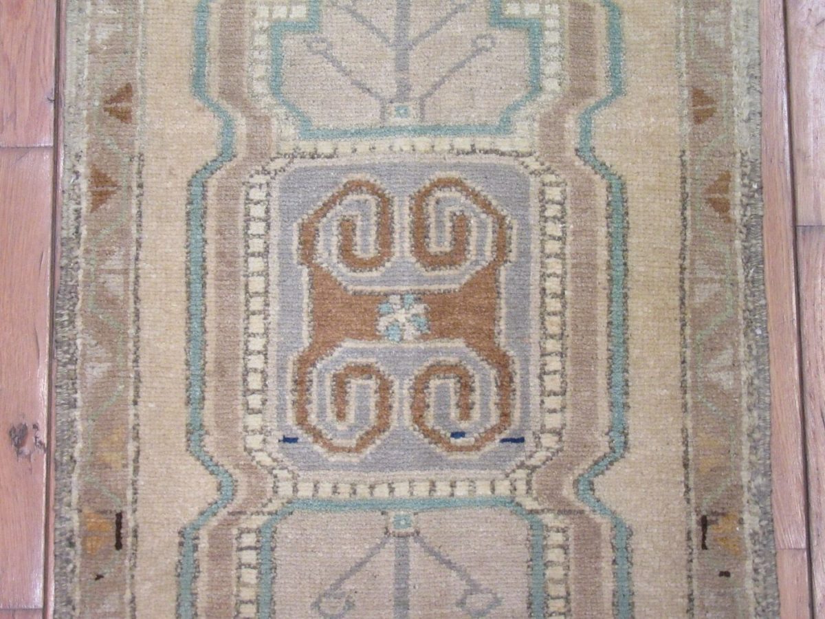 2′ x 4′ Turkish Beige Runner Rug Transitional Wool