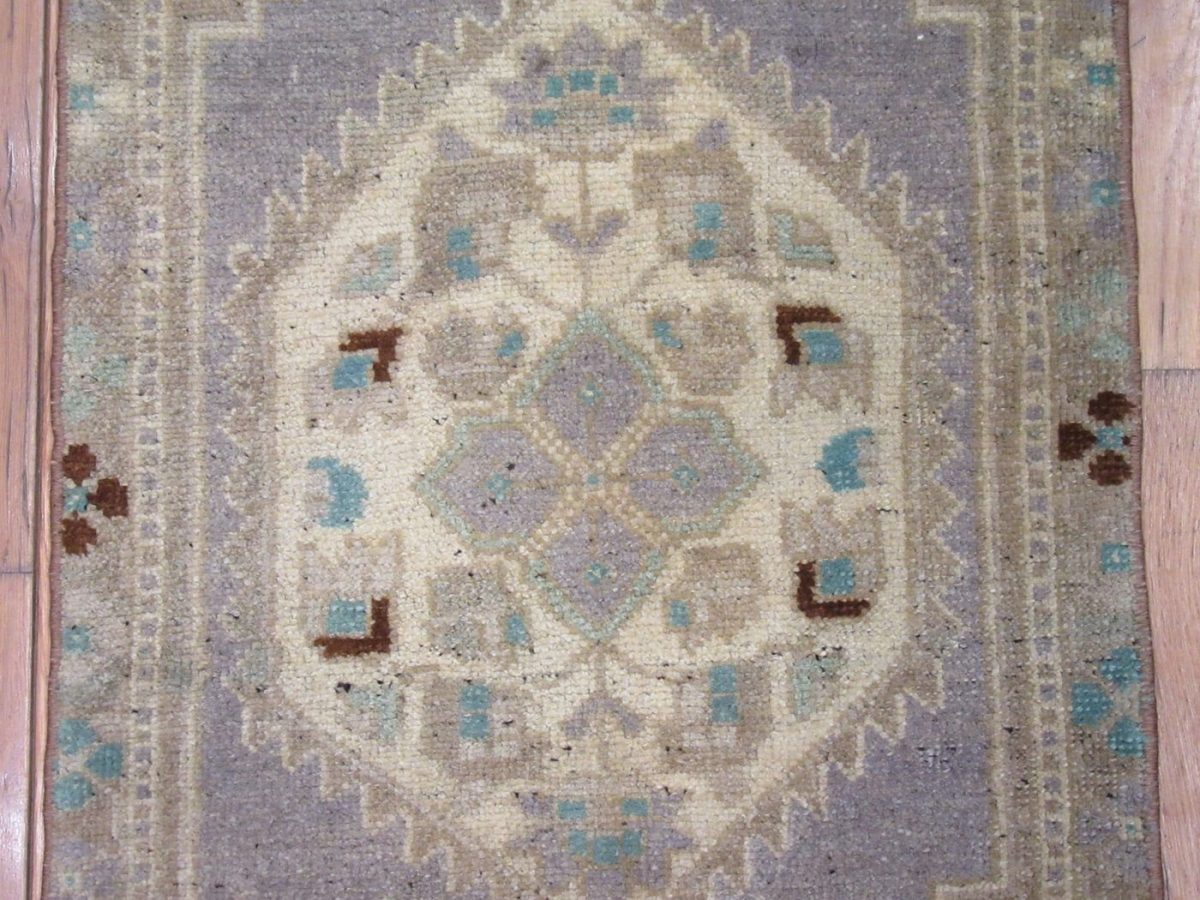 2′ x 4′ Turkish Ivory Runner Rug Transitional Wool