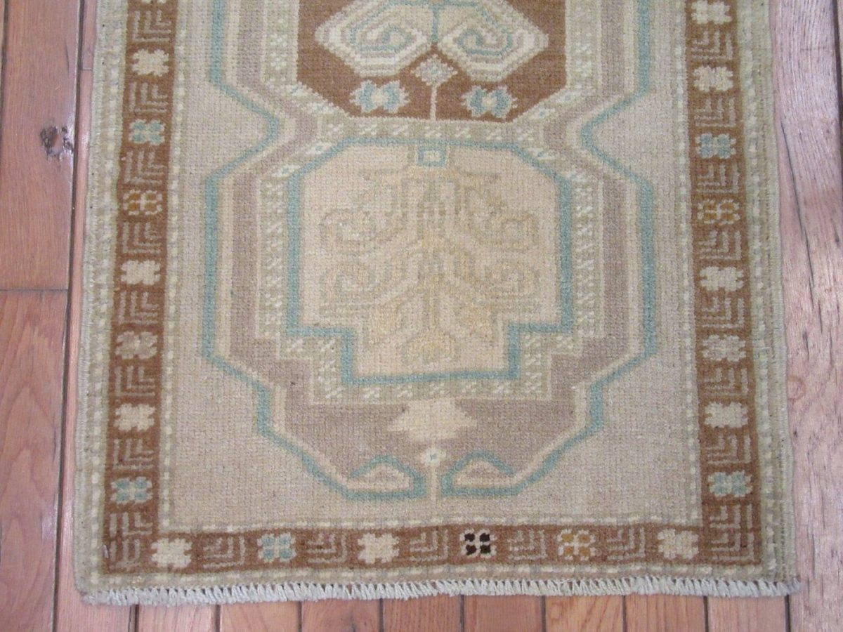 2′ x 3′ Turkish Beige Runner Rug Transitional Wool