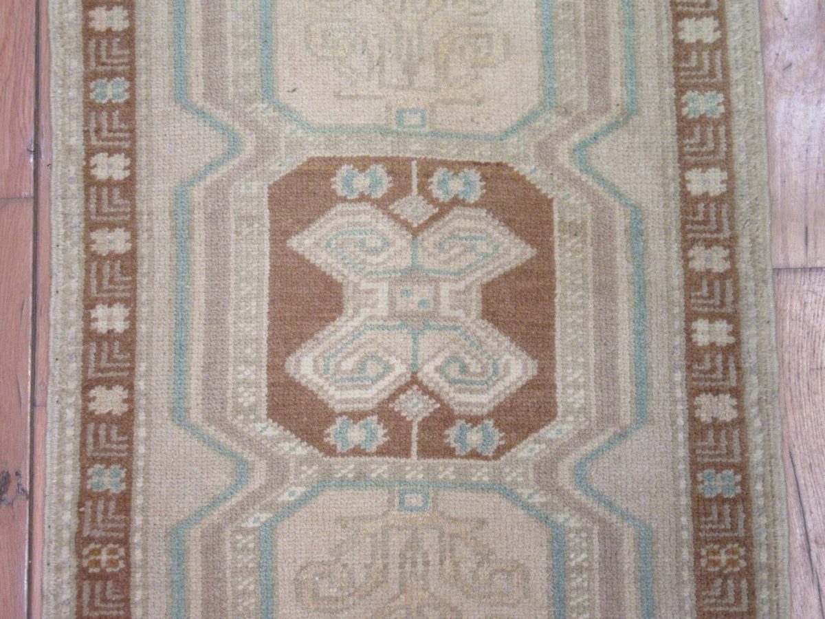 2′ x 3′ Turkish Beige Runner Rug Transitional Wool