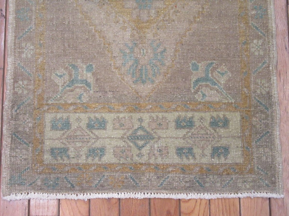 2′ x 3′ Turkish Beige Blue Accent Rug Transitional Wool
