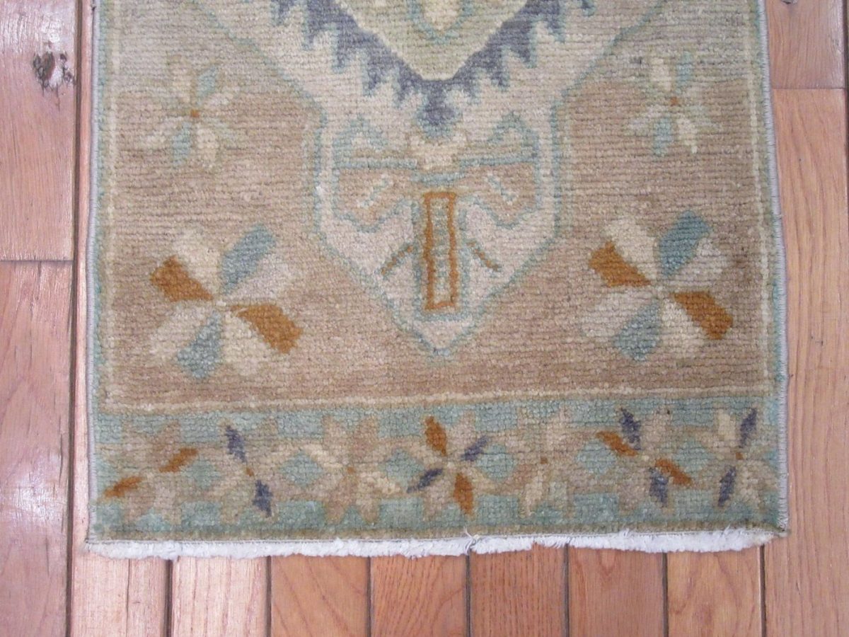 1′ x 3′ Turkish Beige Blue Accent Rug Transitional Wool