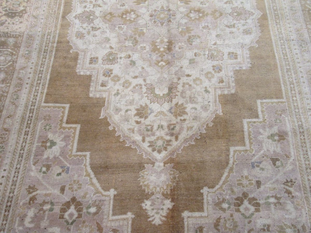 7′ x 12′ Turkish Beige Anatolian Rug – Hand-Knotted Wool