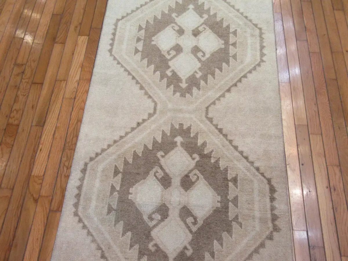 3′ x 17′ Turkish Beige Anatolian Runner Rug – Hand-Knotted Wool
