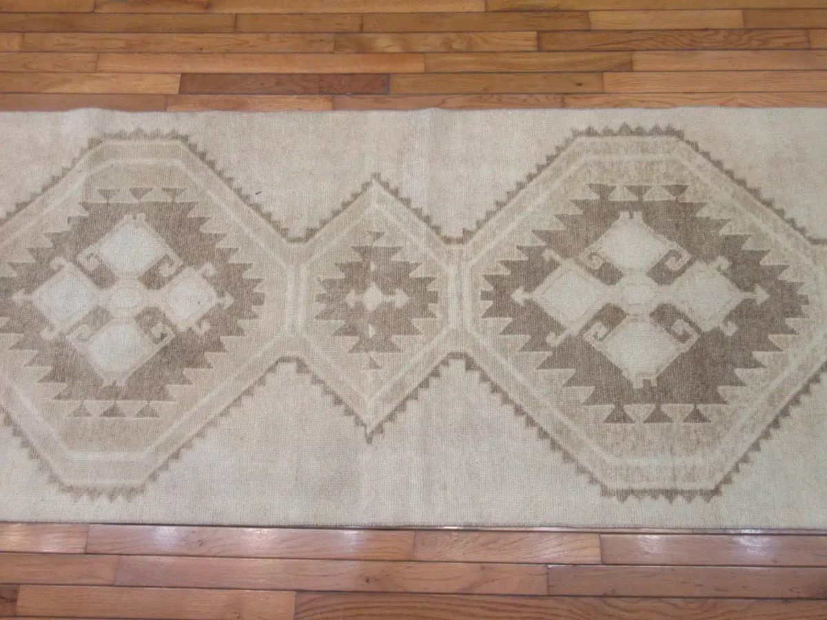 3′ x 17′ Turkish Beige Anatolian Runner Rug – Hand-Knotted Wool