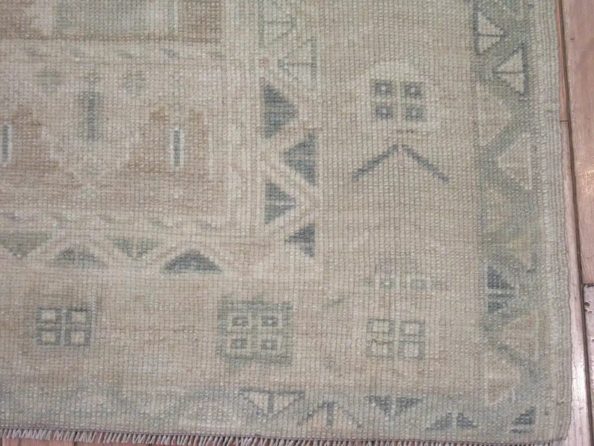 5′ x 7′ Turkish Beige Anatolian Rug Hand-Knotted Wool