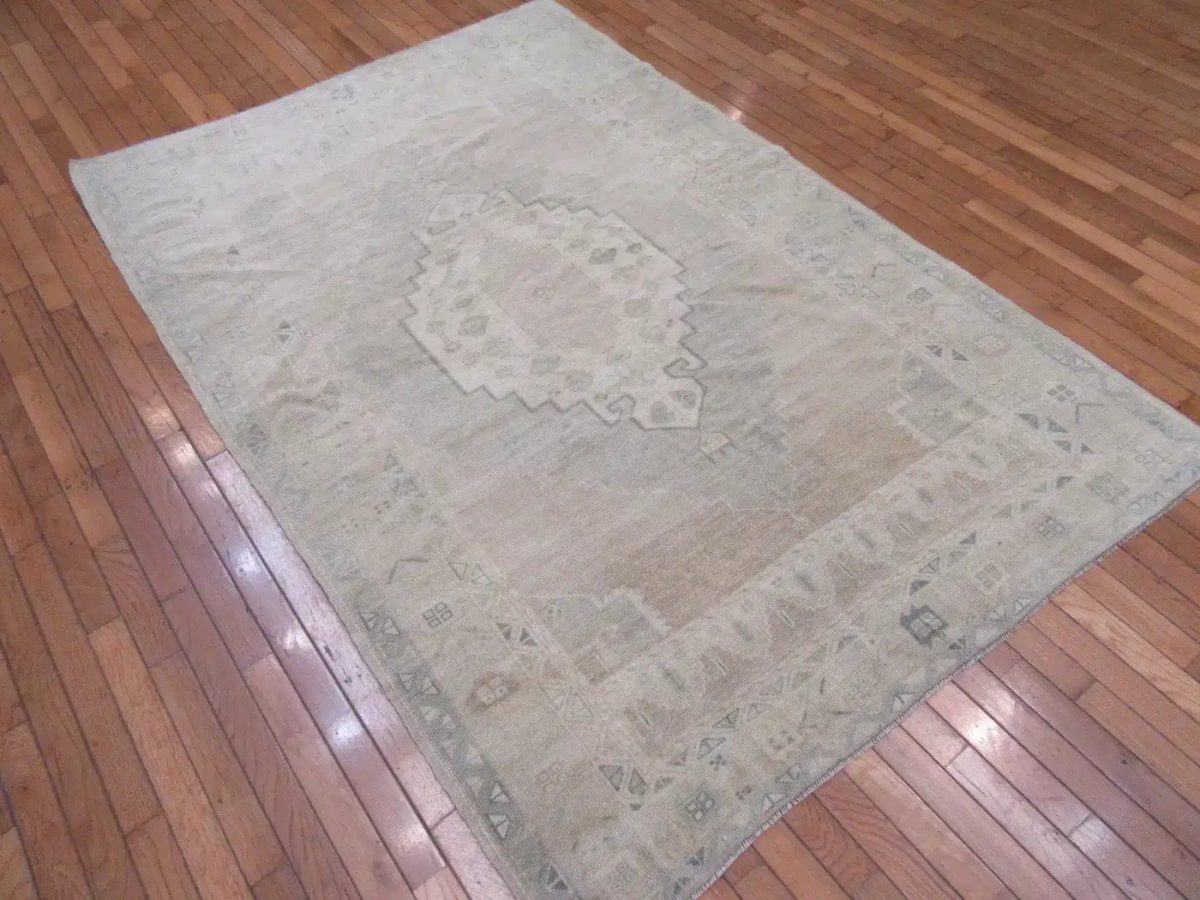 5′ x 7′ Turkish Beige Anatolian Rug Hand-Knotted Wool