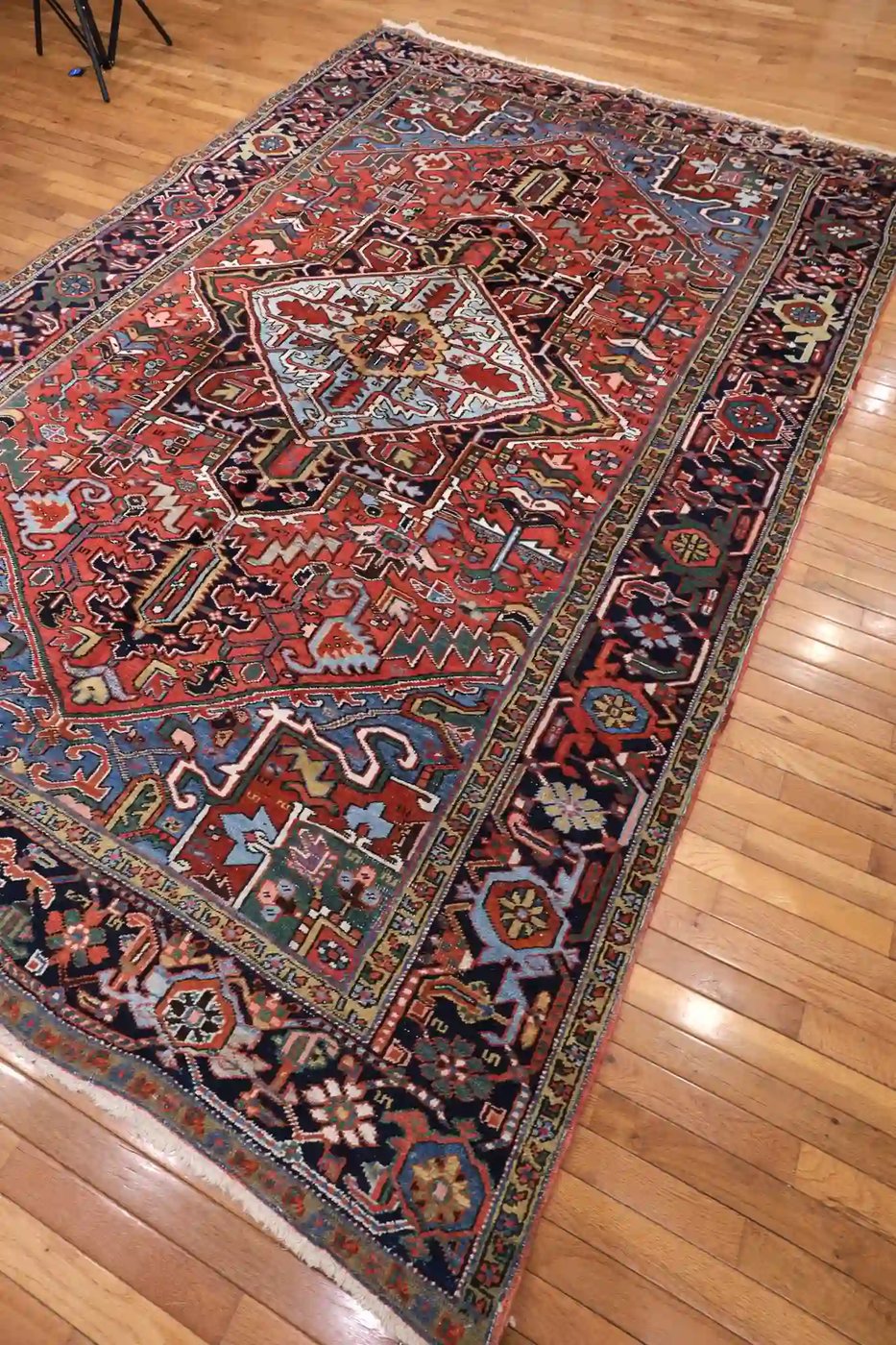 7′ x 11′ Red Fine Hand-Knotted Persian Heriz Rug – Traditional Wool