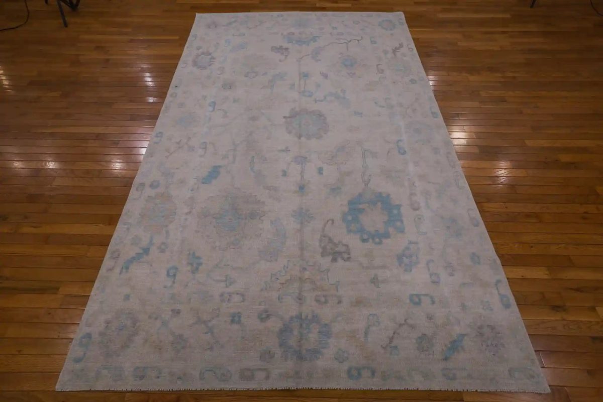 6′ x 10′ Beige Fine Hand-Knotted Pakistan Oushak Rug – Transitional Wool