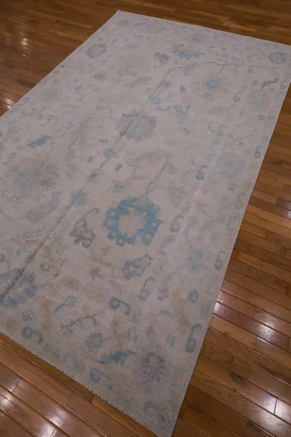 6′ x 10′ Beige Fine Hand-Knotted Pakistan Oushak Rug – Transitional Wool