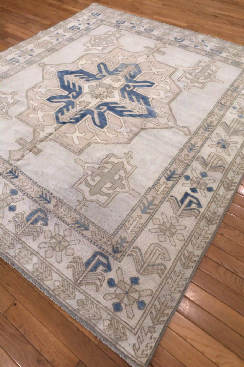 6′ x 7′ Ivory Fine Hand-Knotted Turkish Oushak Rug – Traditional Wool