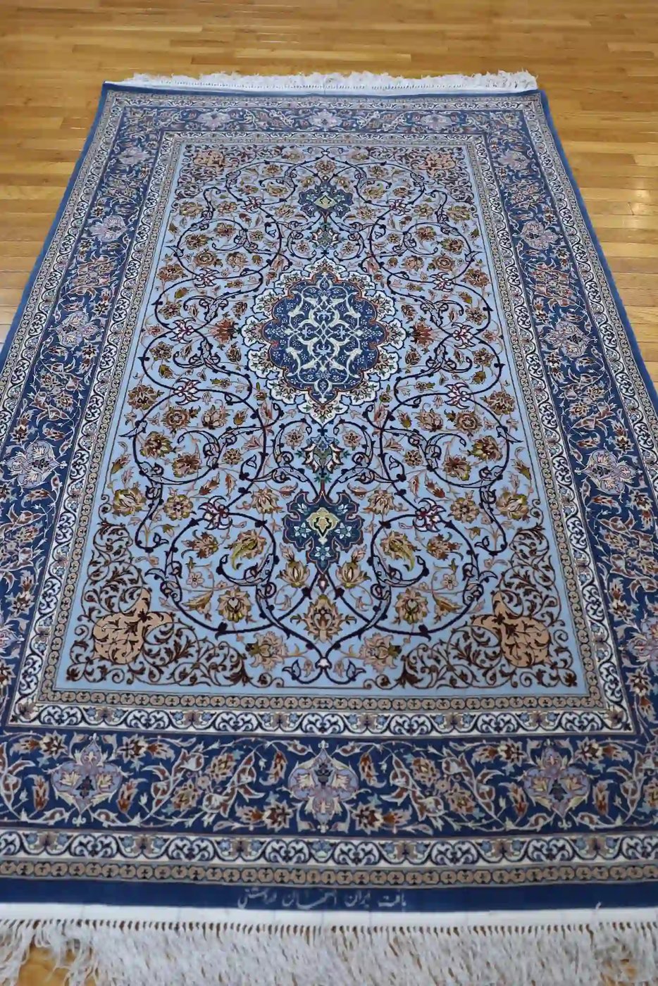 4′ x 7′ Light Blue Fine Hand-Knotted Persian Isfahan Rug – Traditional Silk and Wool