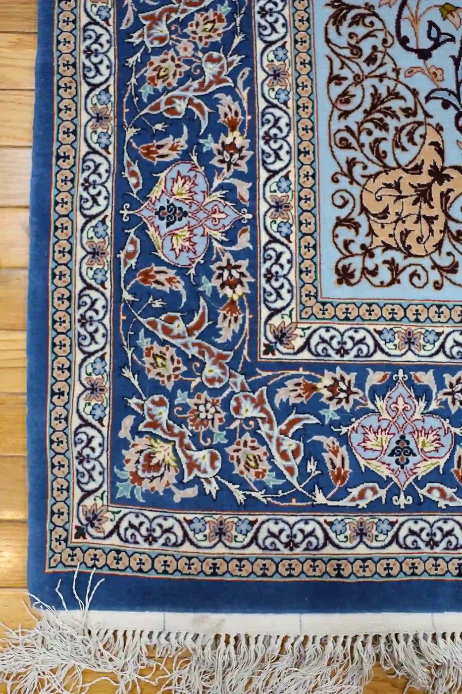 4′ x 7′ Light Blue Fine Hand-Knotted Persian Isfahan Rug – Traditional Silk and Wool