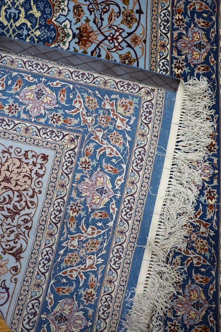 4′ x 7′ Light Blue Fine Hand-Knotted Persian Isfahan Rug – Traditional Silk and Wool