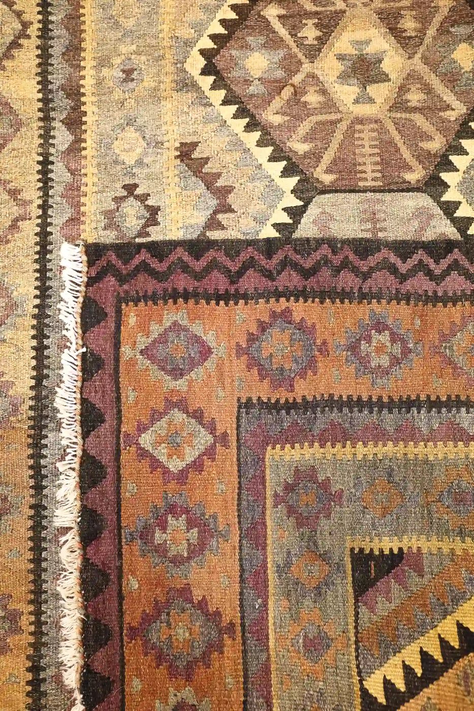 4′ x 10′ Beige Fine Hand-Knotted Persian Kurdish Runner – Traditional Wool